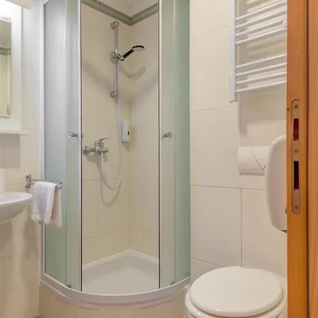 Pax Hotel 3*